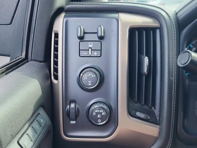 2017 GMC Sierra 1500 Crew Cab Short Box 4-Wheel Drive Denali