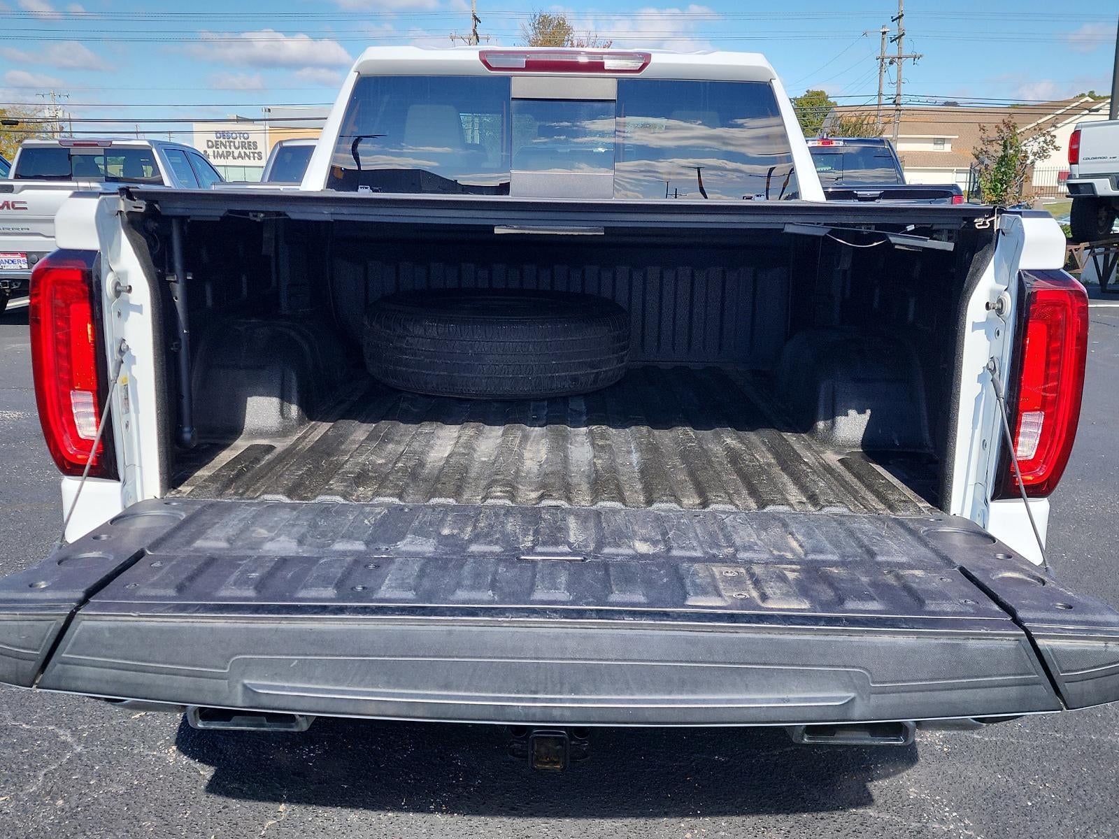 2020 GMC Sierra 1500 Crew Cab Short Box 4-Wheel Drive SLT