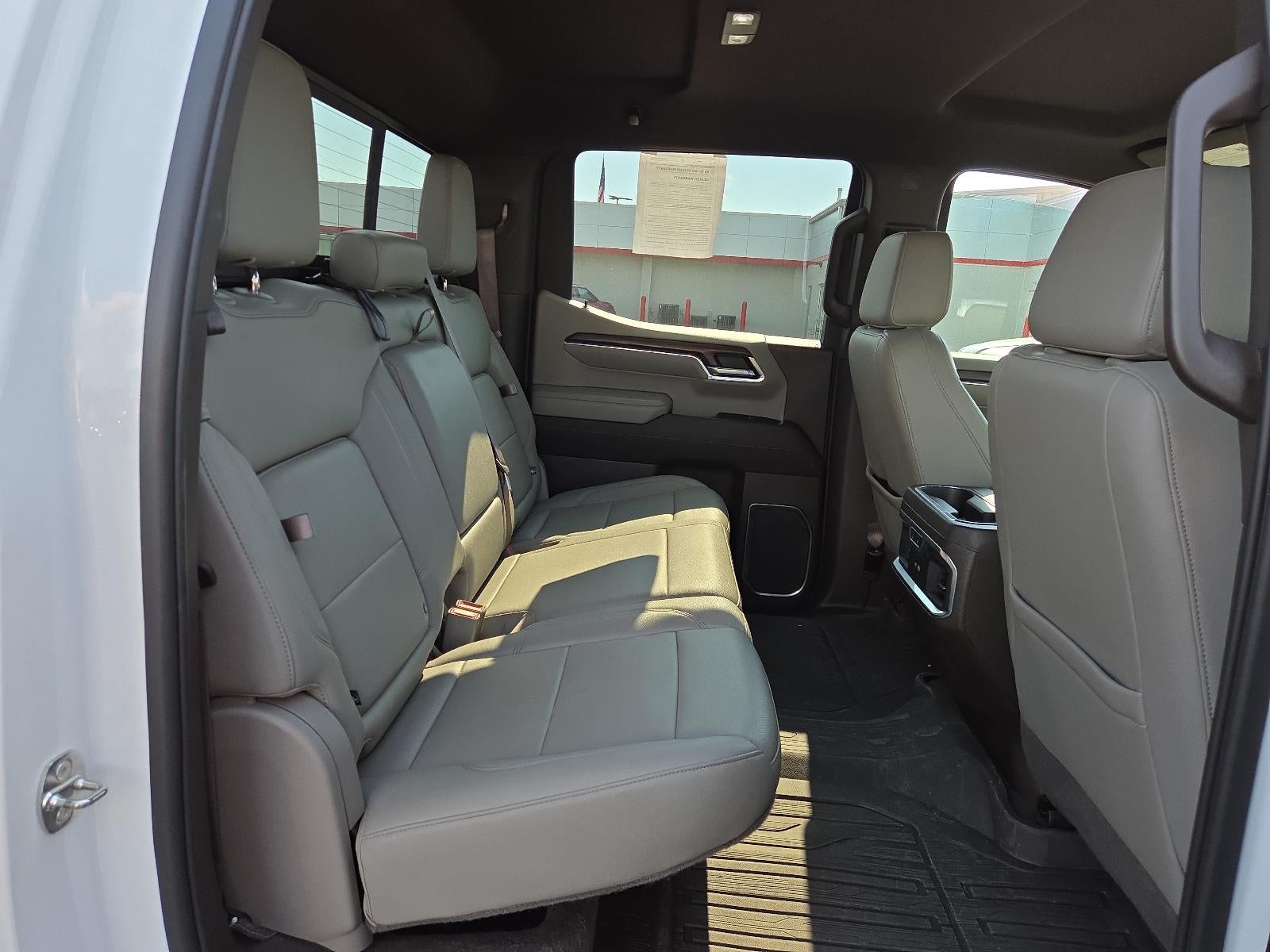 2022 GMC Sierra 1500 Crew Cab Short Box 4-Wheel Drive SLT
