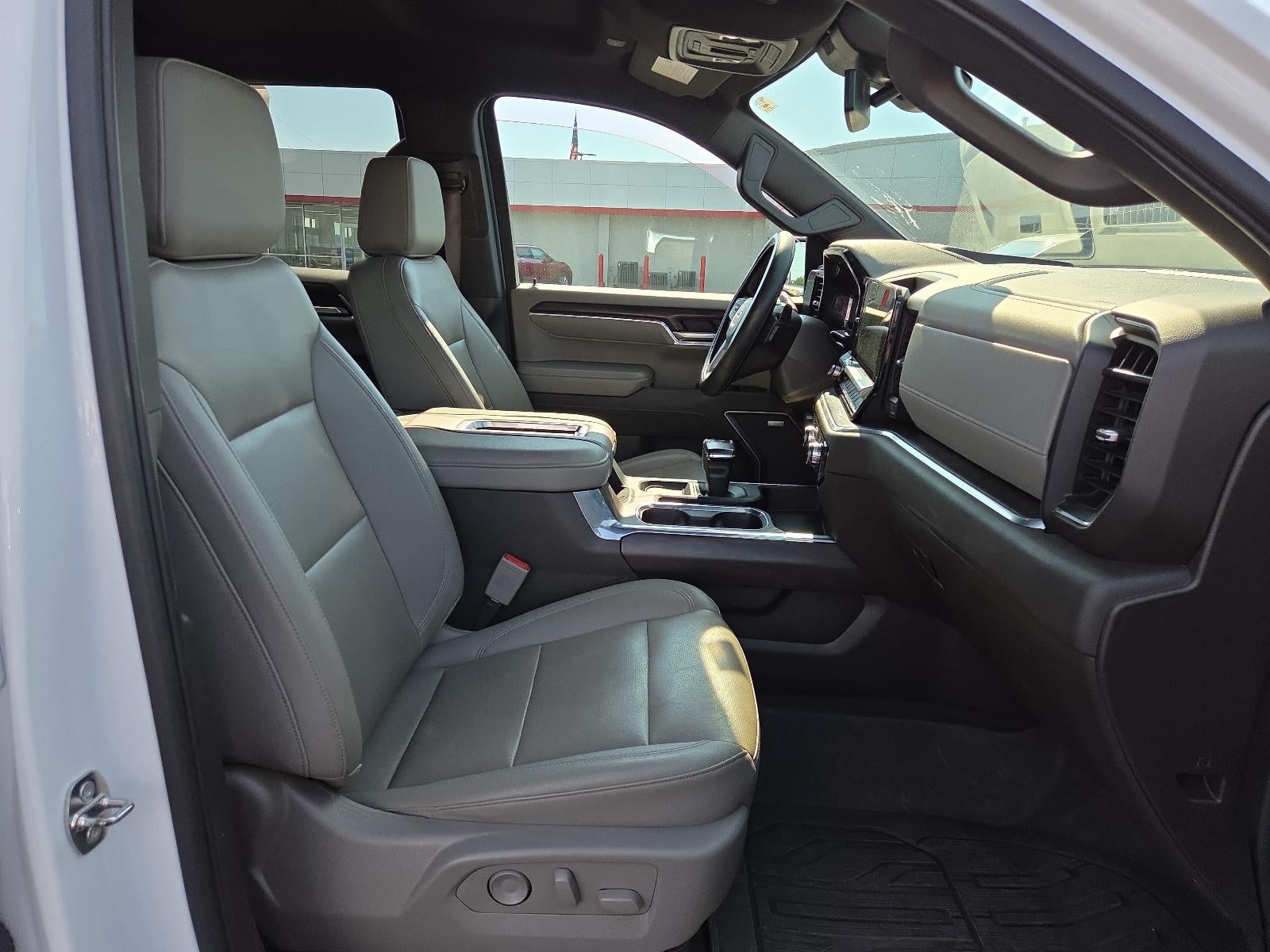 2022 GMC Sierra 1500 Crew Cab Short Box 4-Wheel Drive SLT