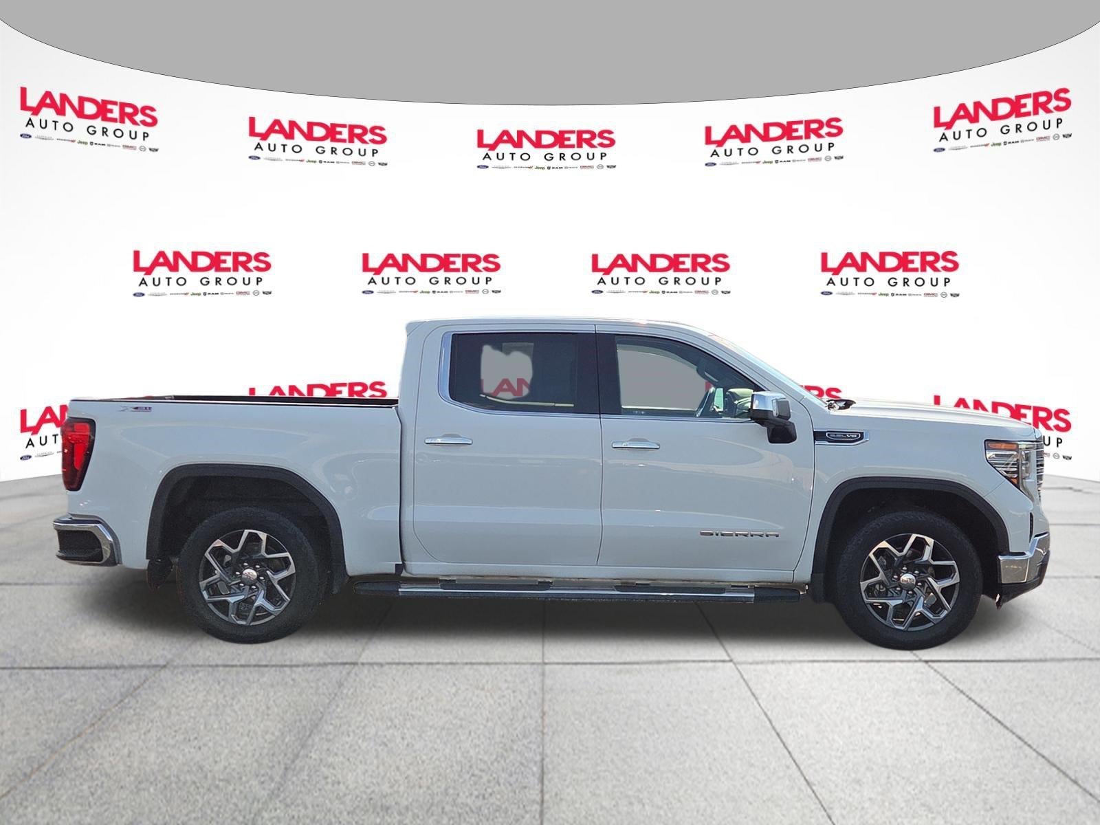 2022 GMC Sierra 1500 Crew Cab Short Box 4-Wheel Drive SLT