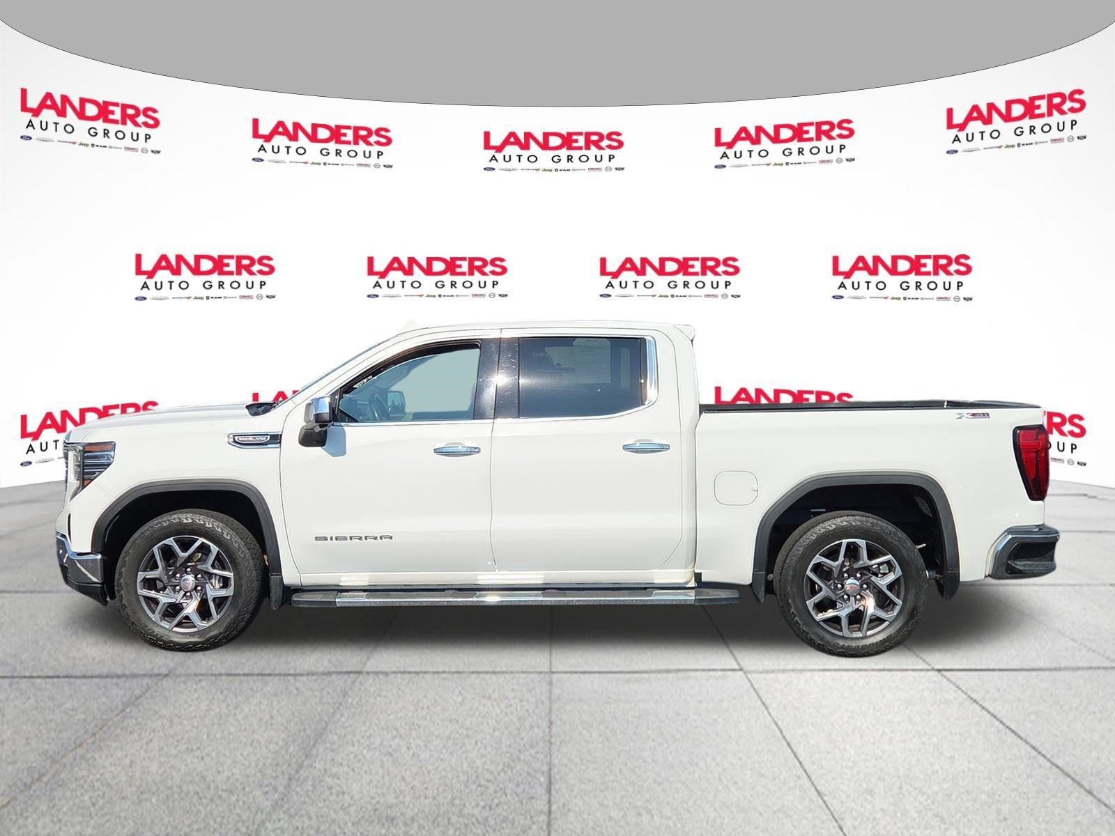 2022 GMC Sierra 1500 Crew Cab Short Box 4-Wheel Drive SLT