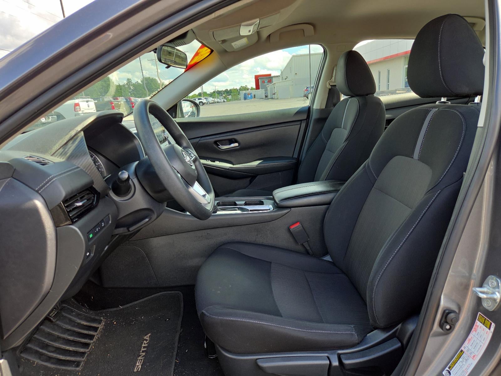 2024 Nissan Sentra SV CVT
