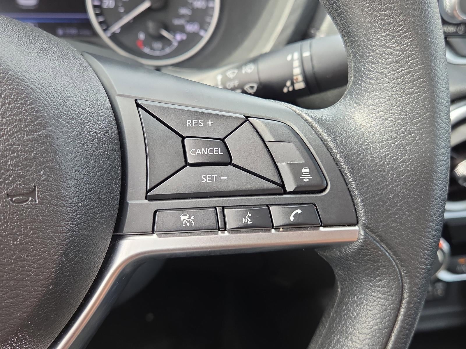 2025 Nissan Sentra SV CVT