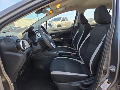 2021 Nissan Versa SV CVT