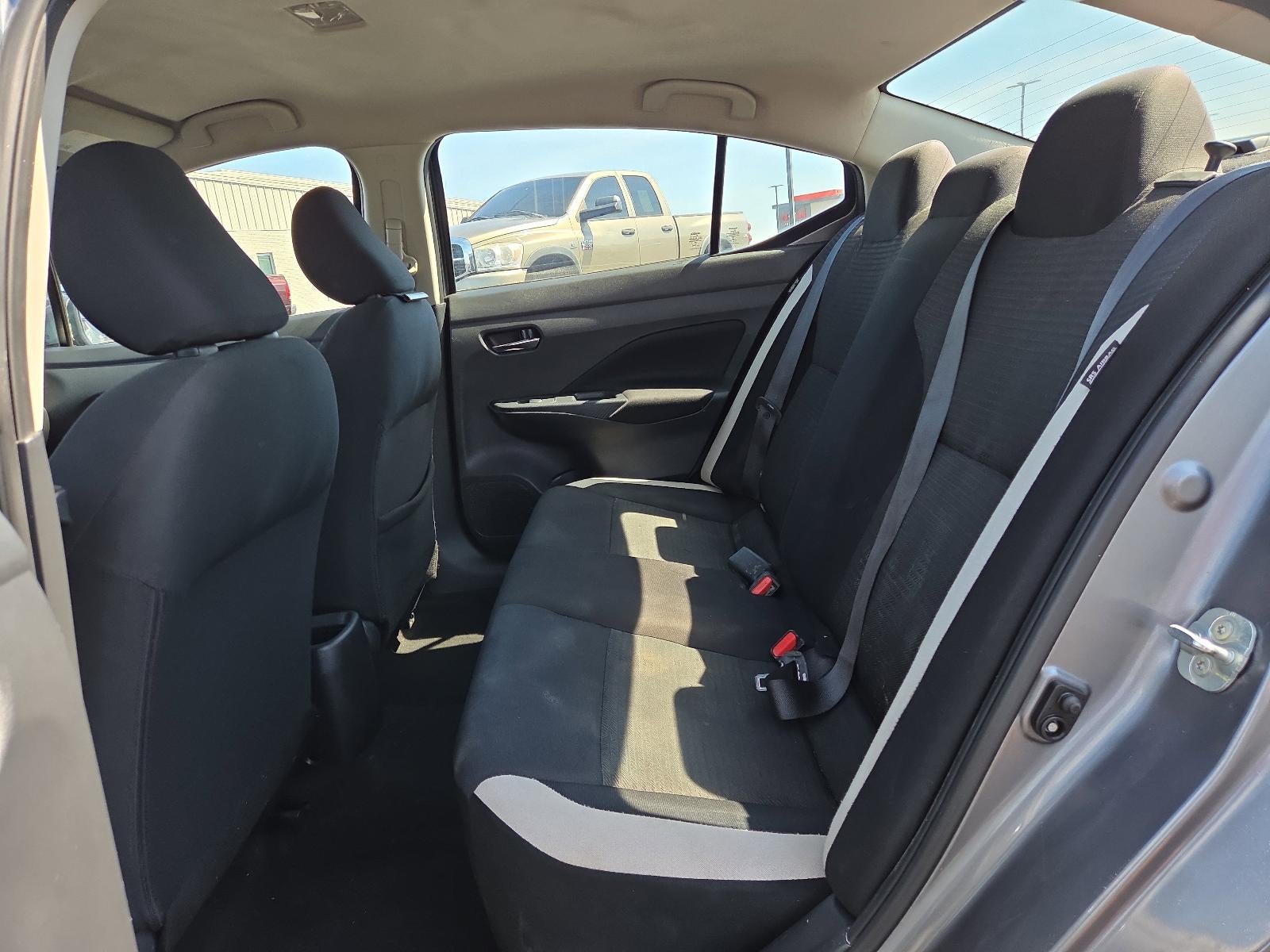 2021 Nissan Versa SV CVT