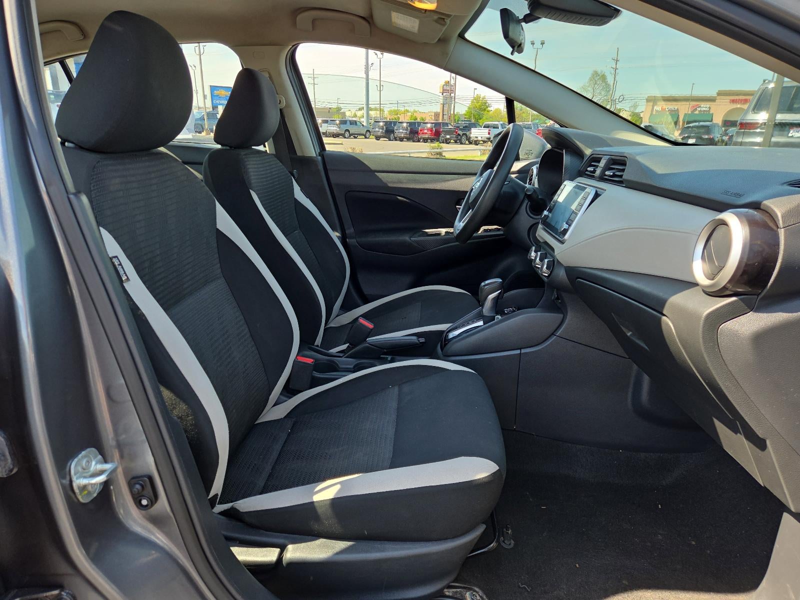 2021 Nissan Versa SV CVT