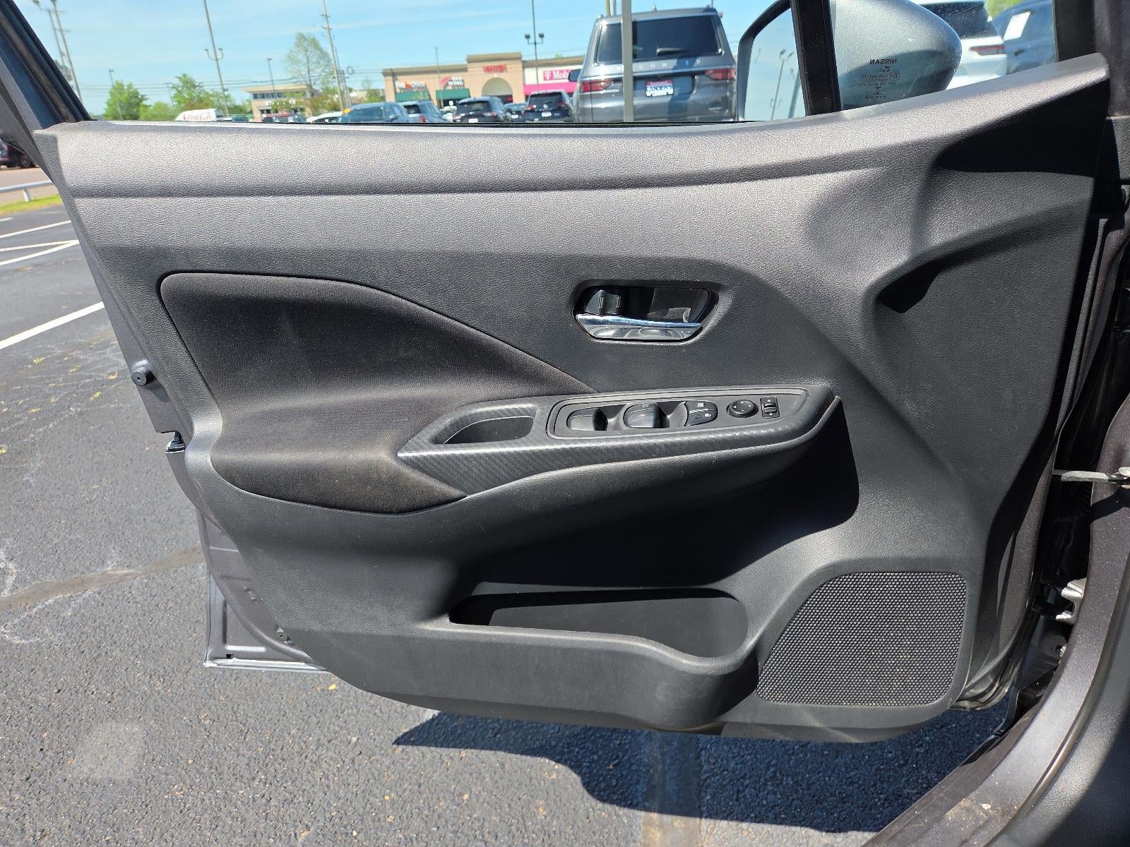 2021 Nissan Versa SV CVT