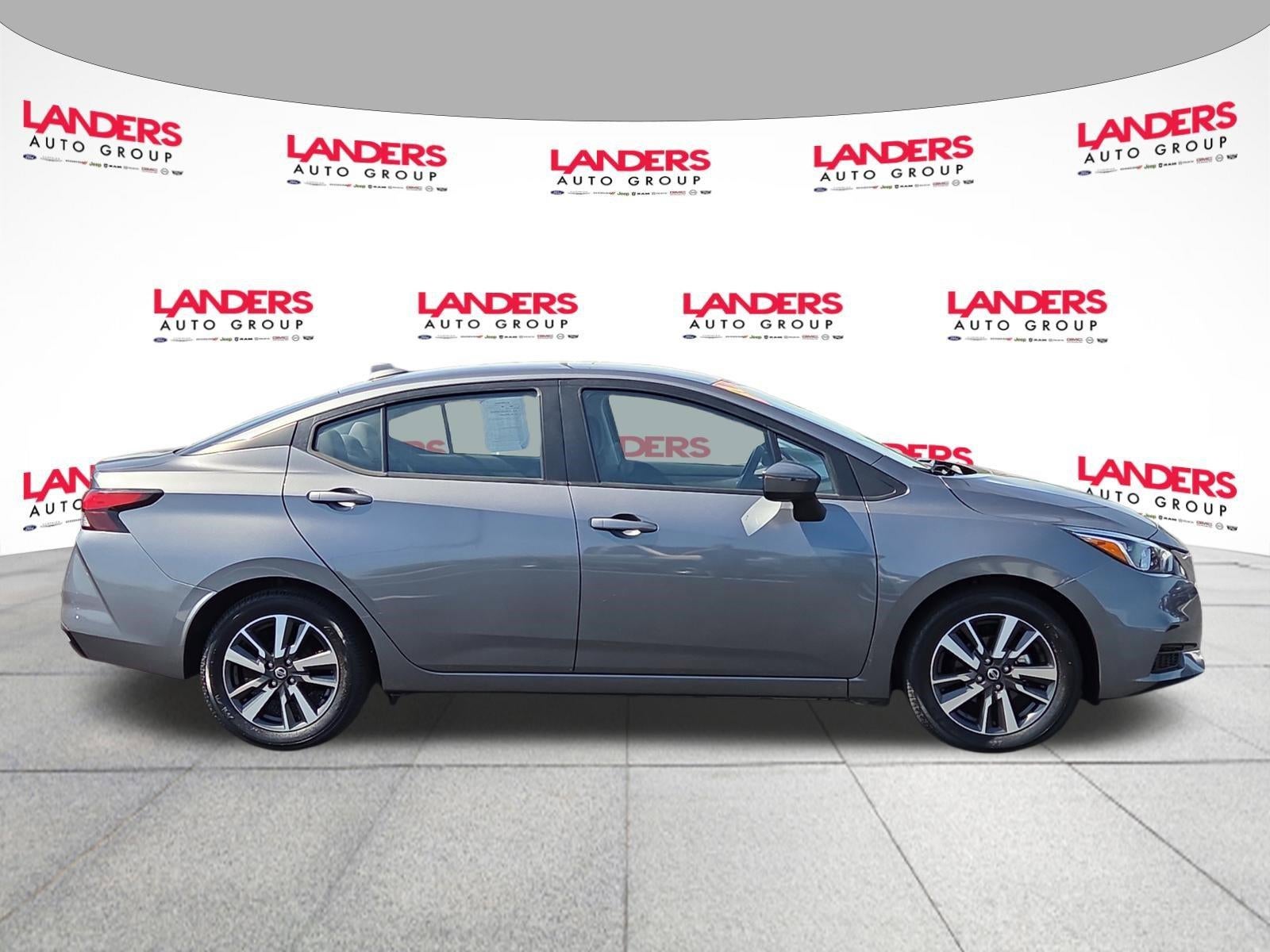 2021 Nissan Versa SV CVT