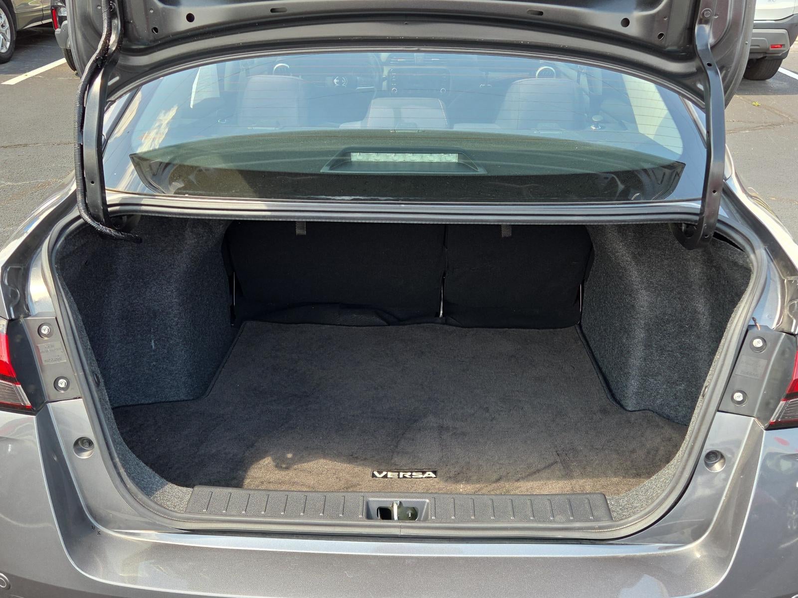 2024 Nissan Versa SR CVT
