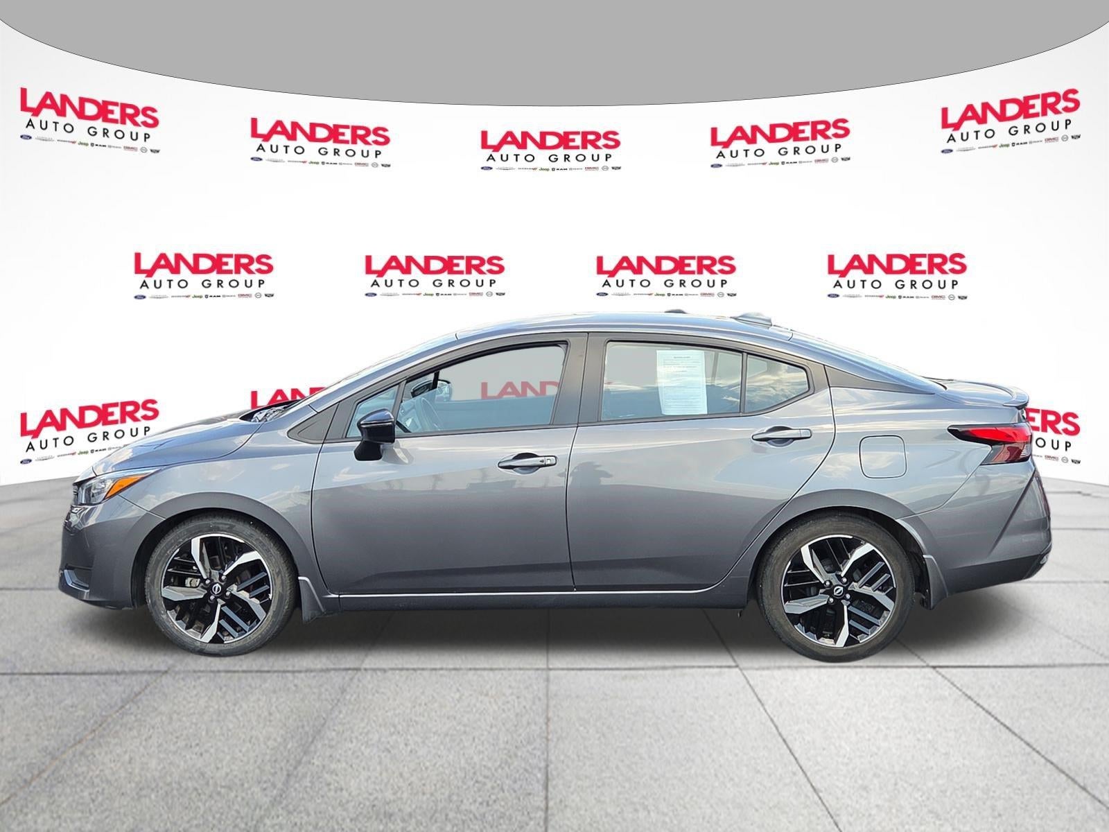 2024 Nissan Versa SR CVT
