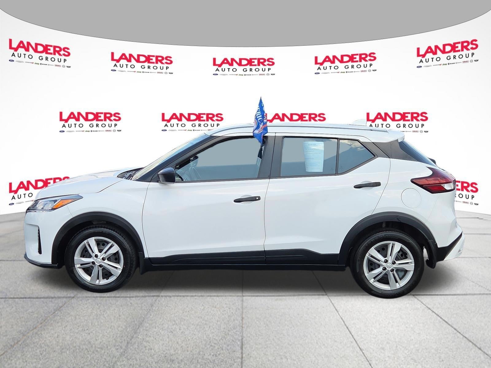 2023 Nissan Kicks S FWD