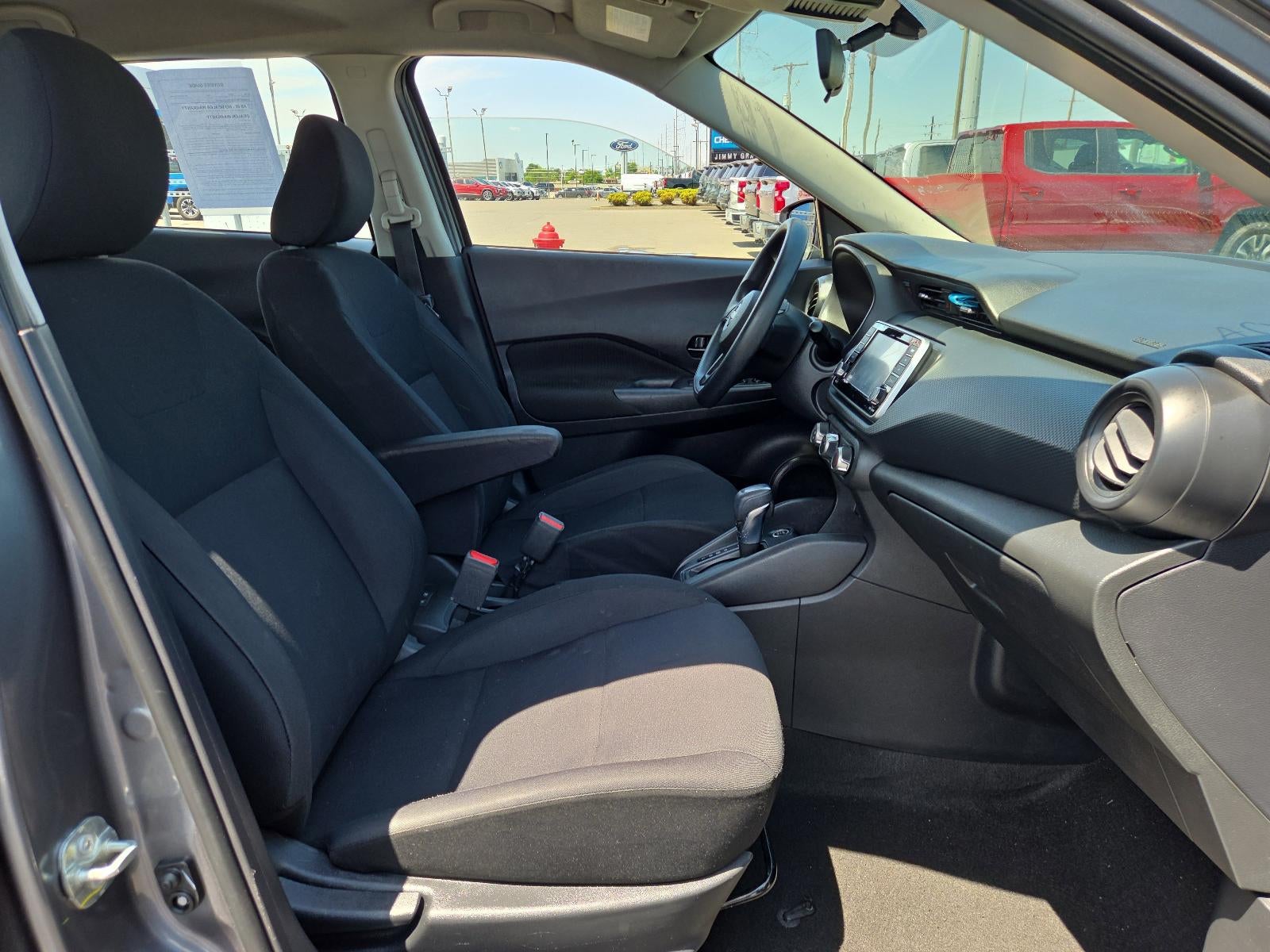 2023 Nissan Kicks S FWD