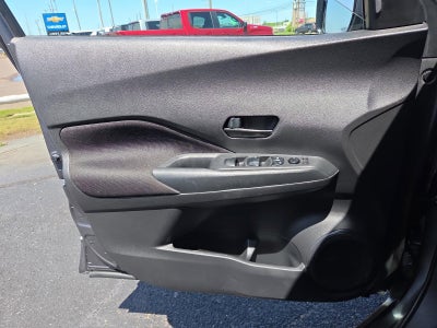 2023 Nissan Kicks S FWD