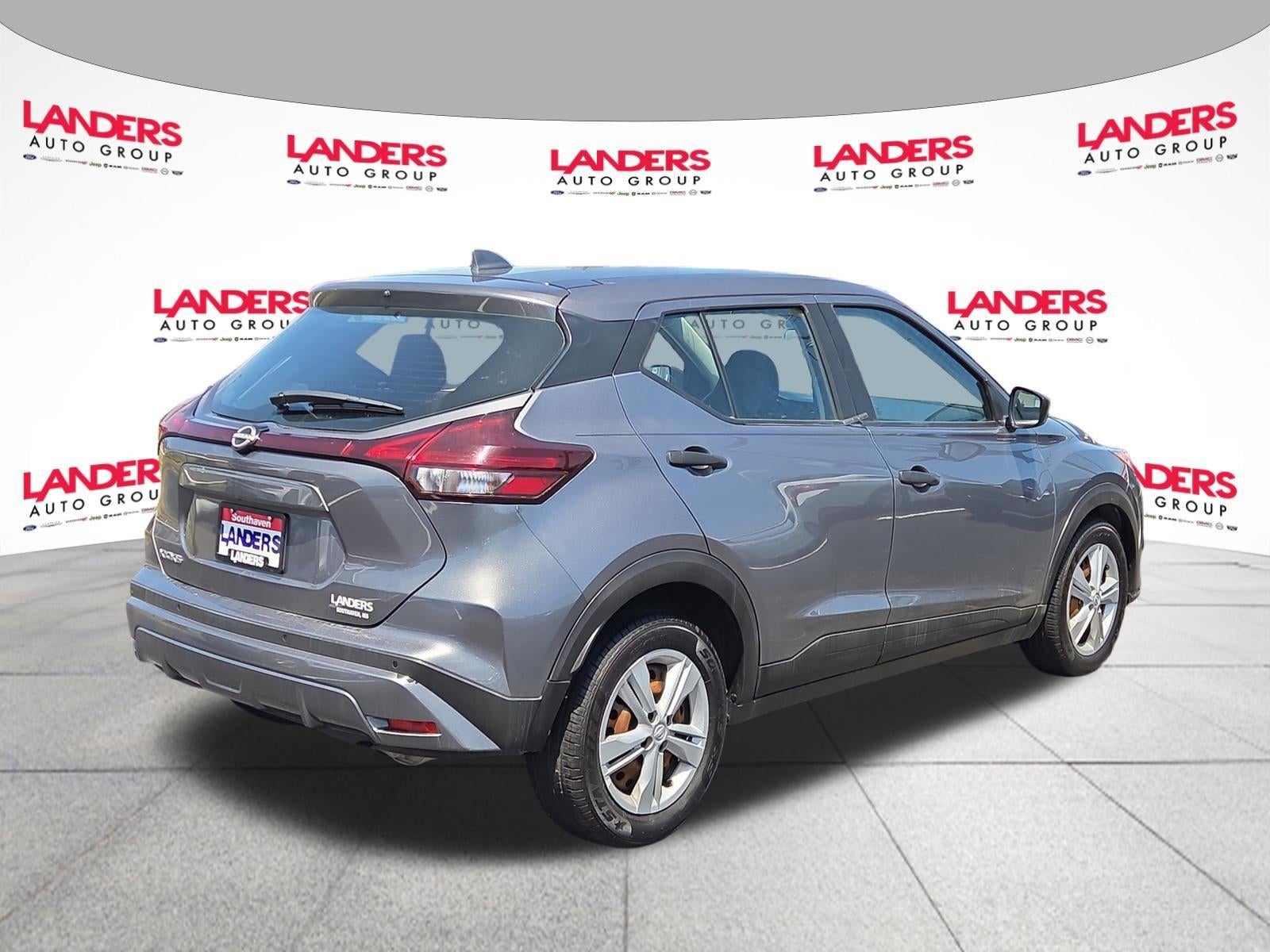 2023 Nissan Kicks S FWD