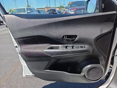 2022 Nissan Kicks S FWD