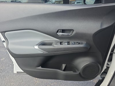 2023 Nissan Kicks SR FWD