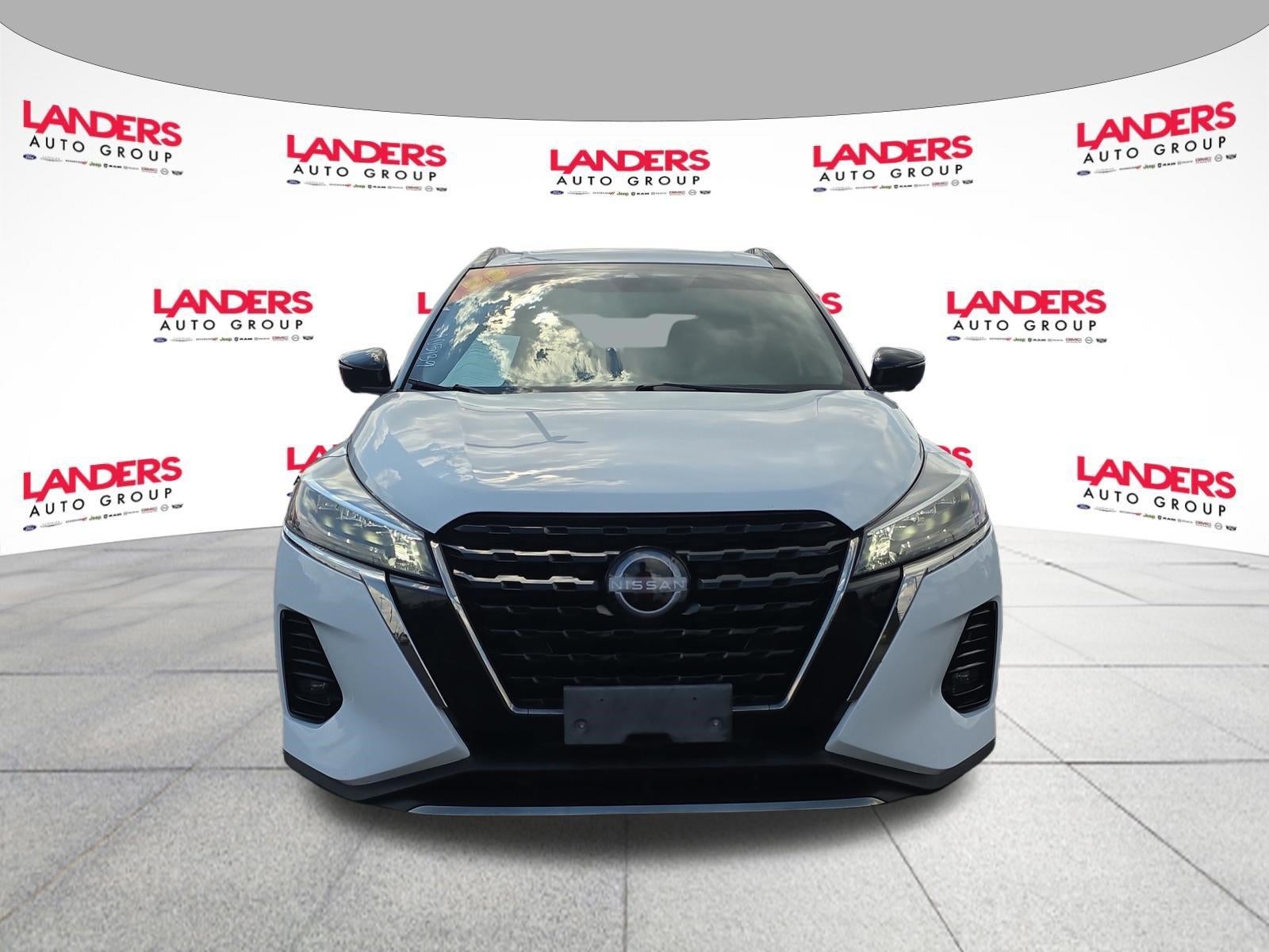 2023 Nissan Kicks SR FWD