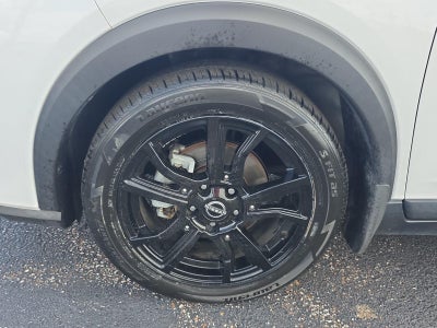 2023 Nissan Kicks SR FWD