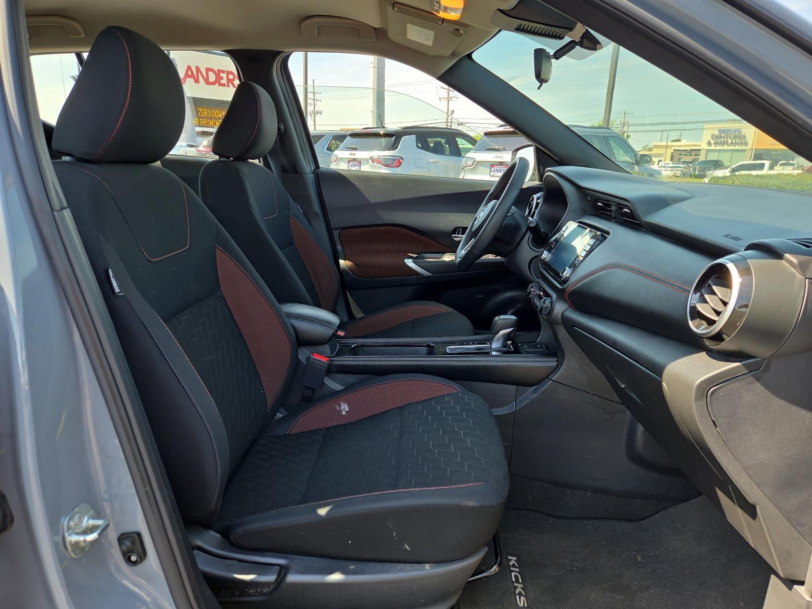 2023 Nissan Kicks SR FWD