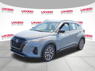2023 Nissan Kicks SR FWD