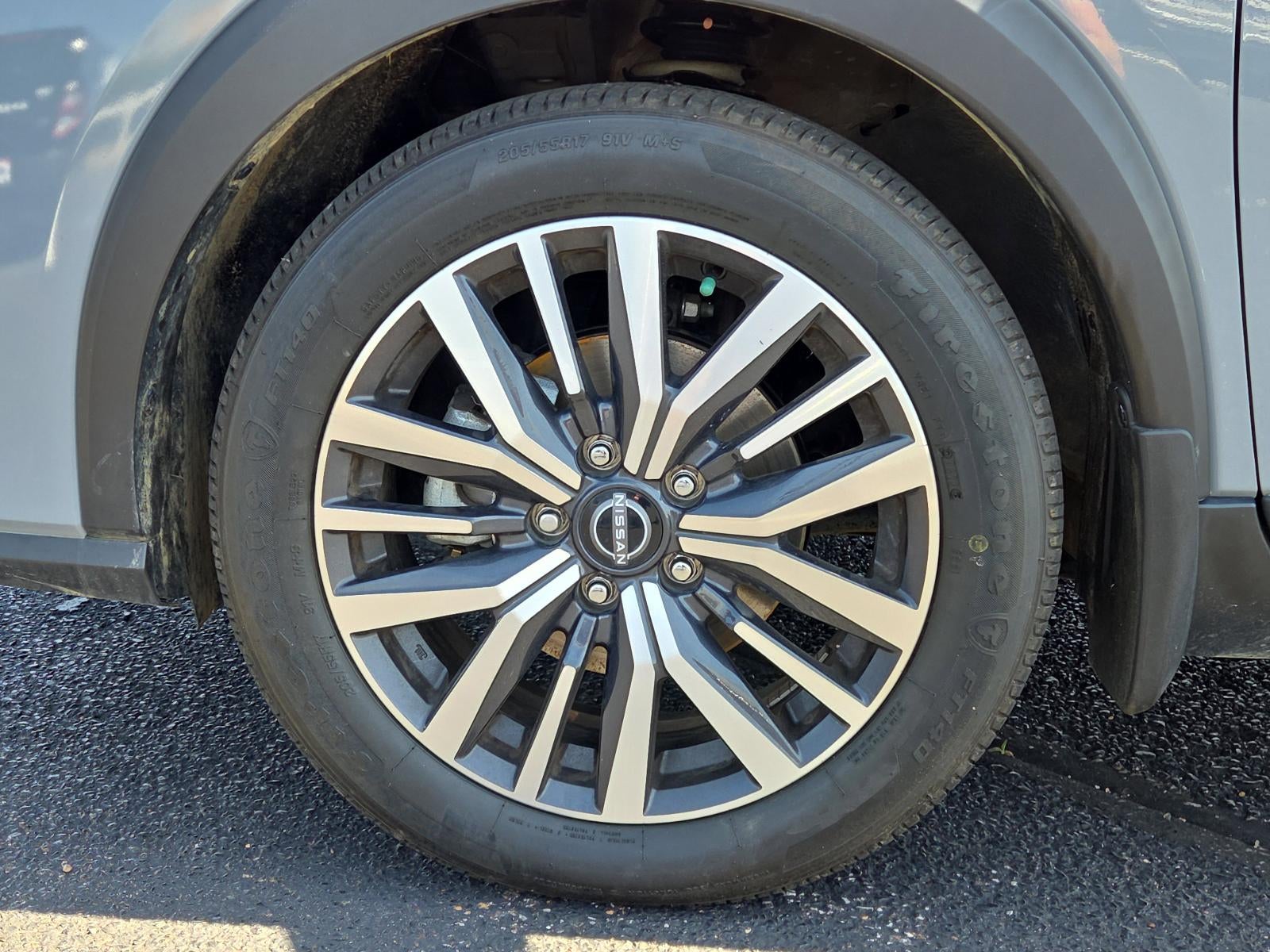 2023 Nissan Kicks SR FWD