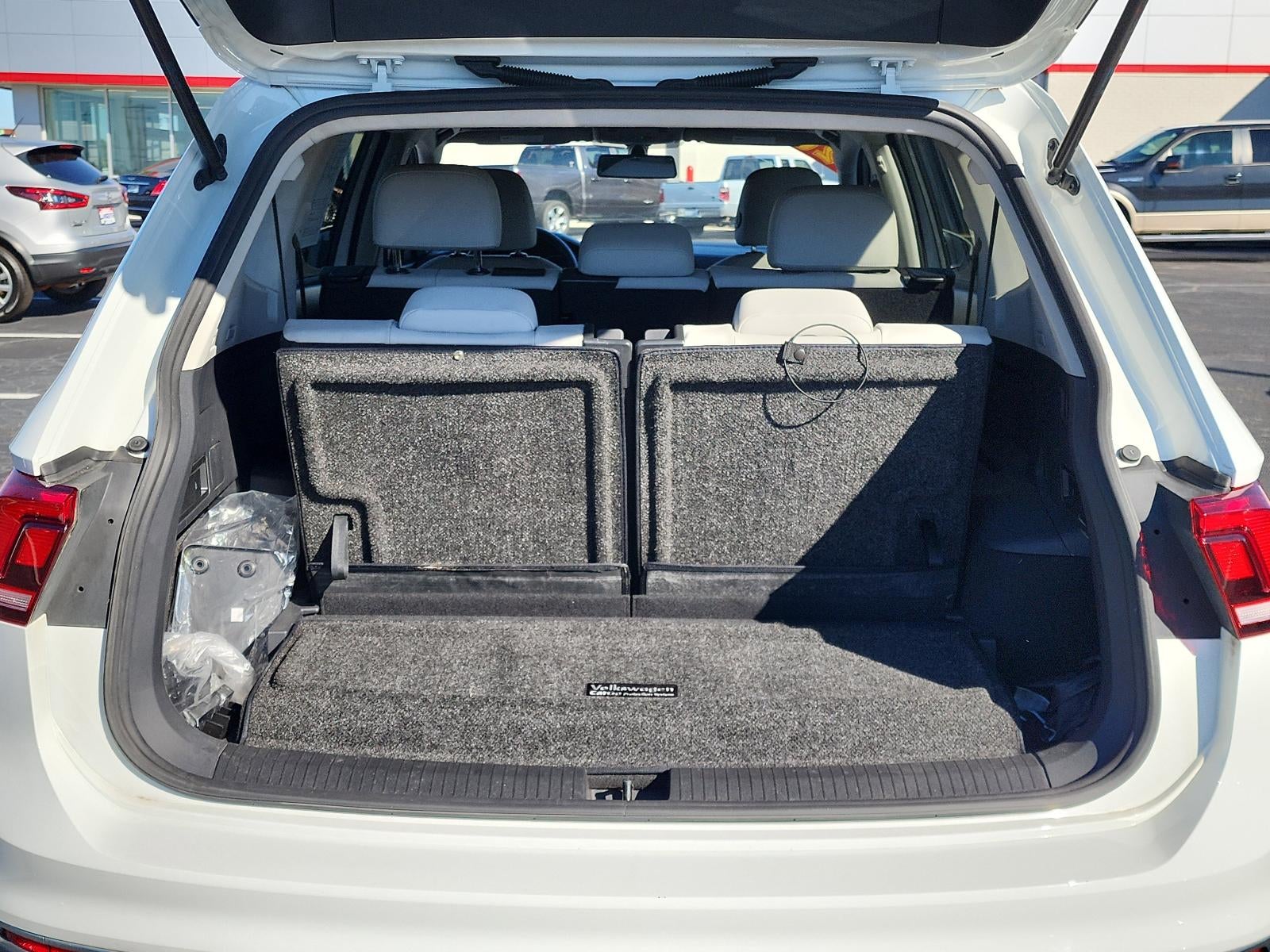 2021 Volkswagen Tiguan 2.0T SE FWD