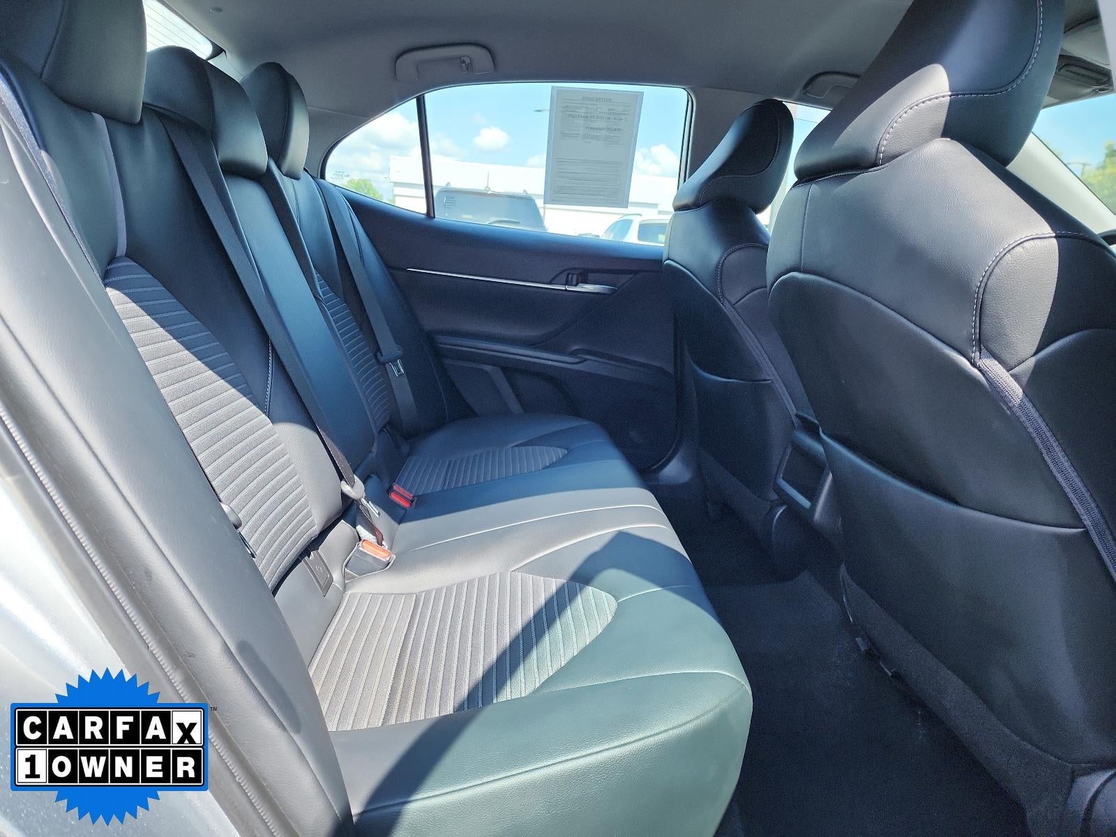 2023 Toyota Camry SE Auto (SE)