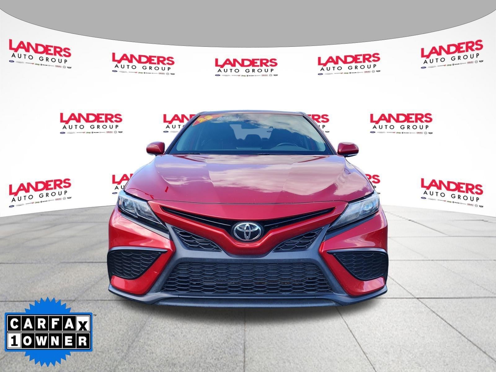 2023 Toyota Camry SE Auto (SE)