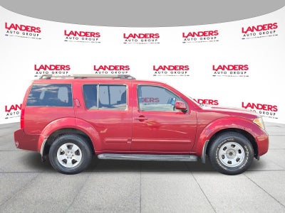 2006 Nissan Pathfinder SE 2WD