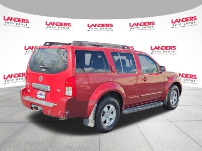 2006 Nissan Pathfinder SE 2WD