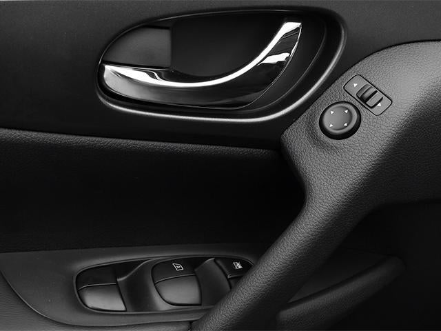 2014 Nissan Rogue FWD 4dr SL