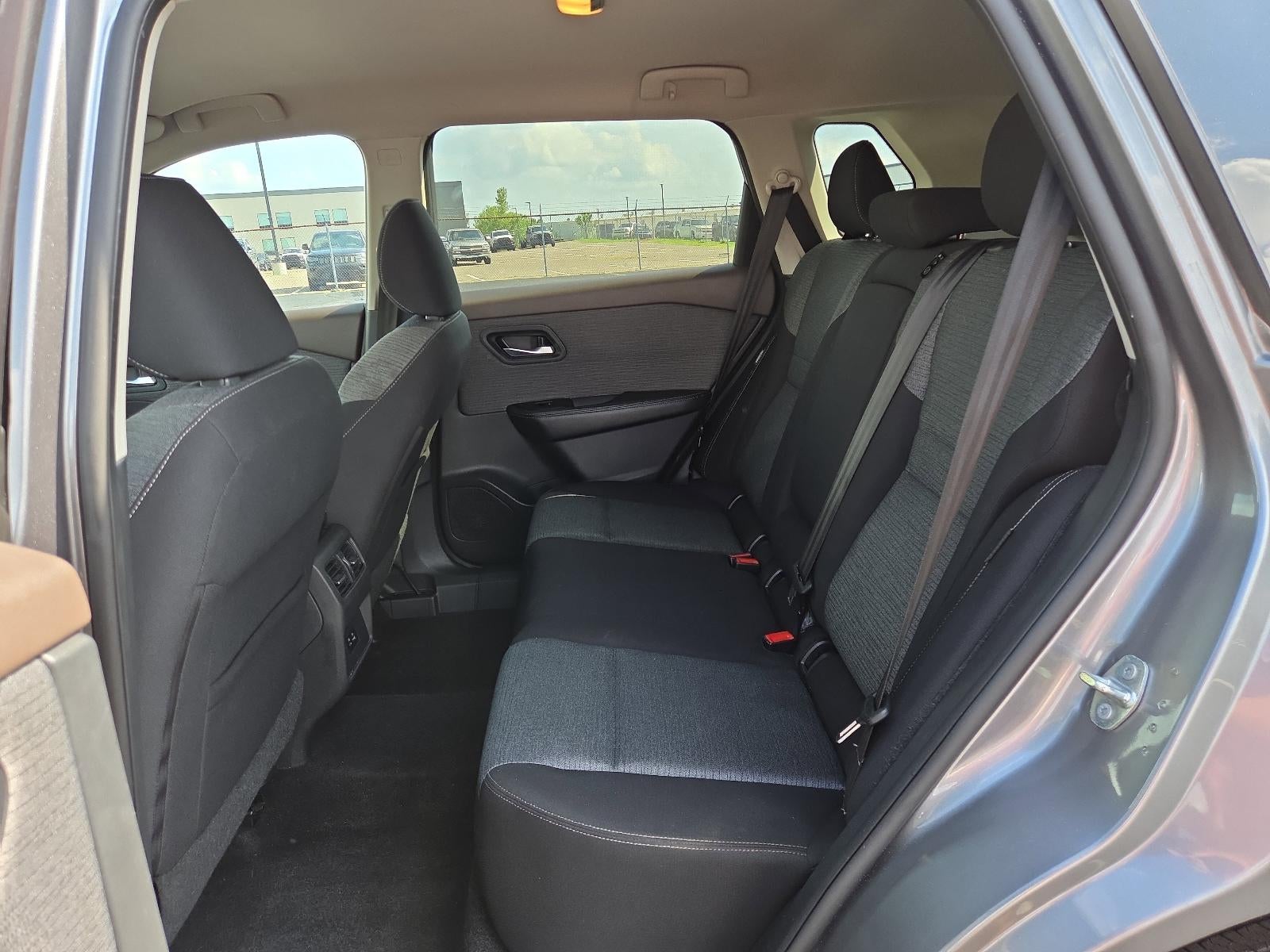 2021 Nissan Rogue FWD SV