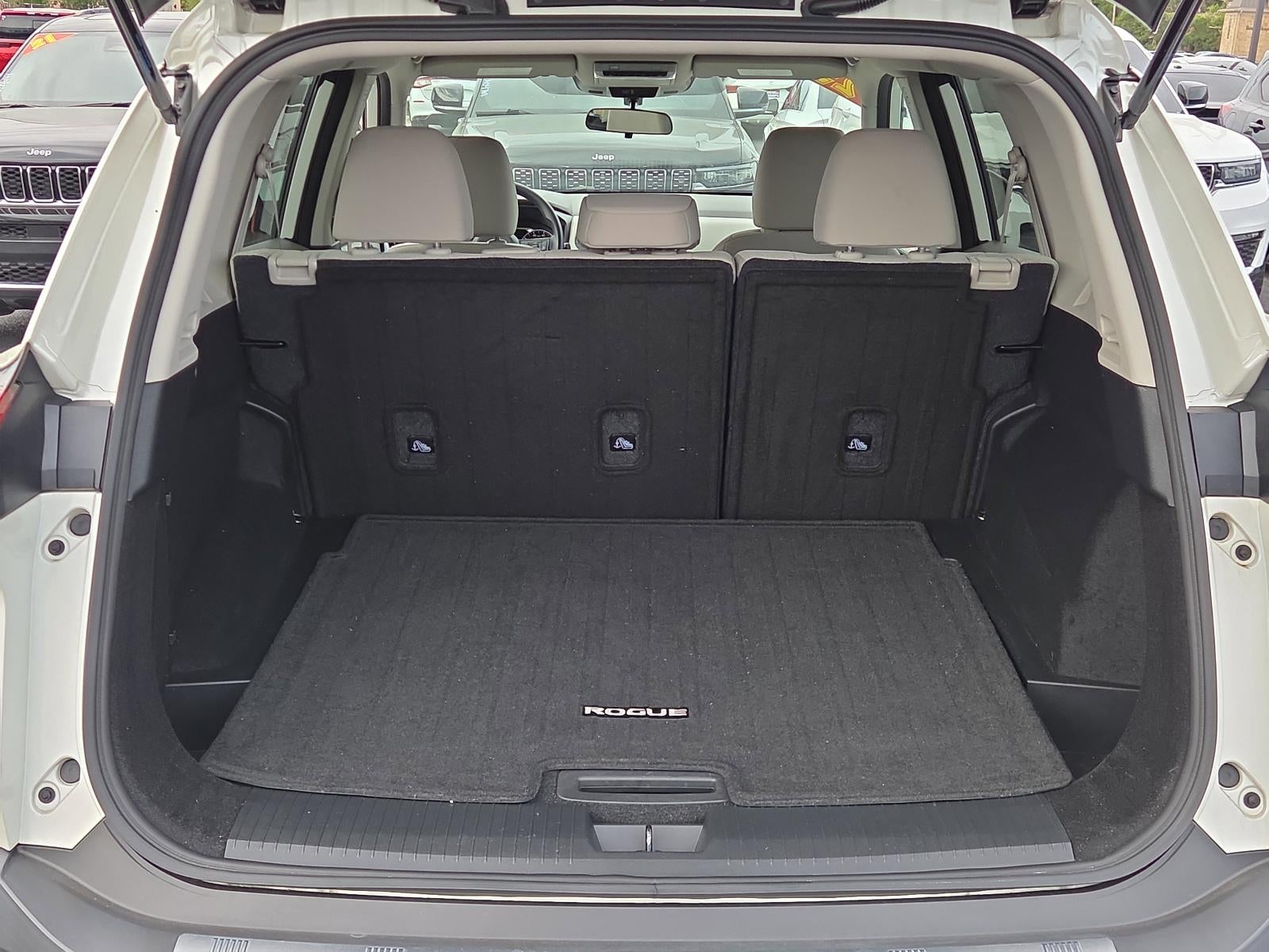 2023 Nissan Rogue FWD SV *Ltd Avail*