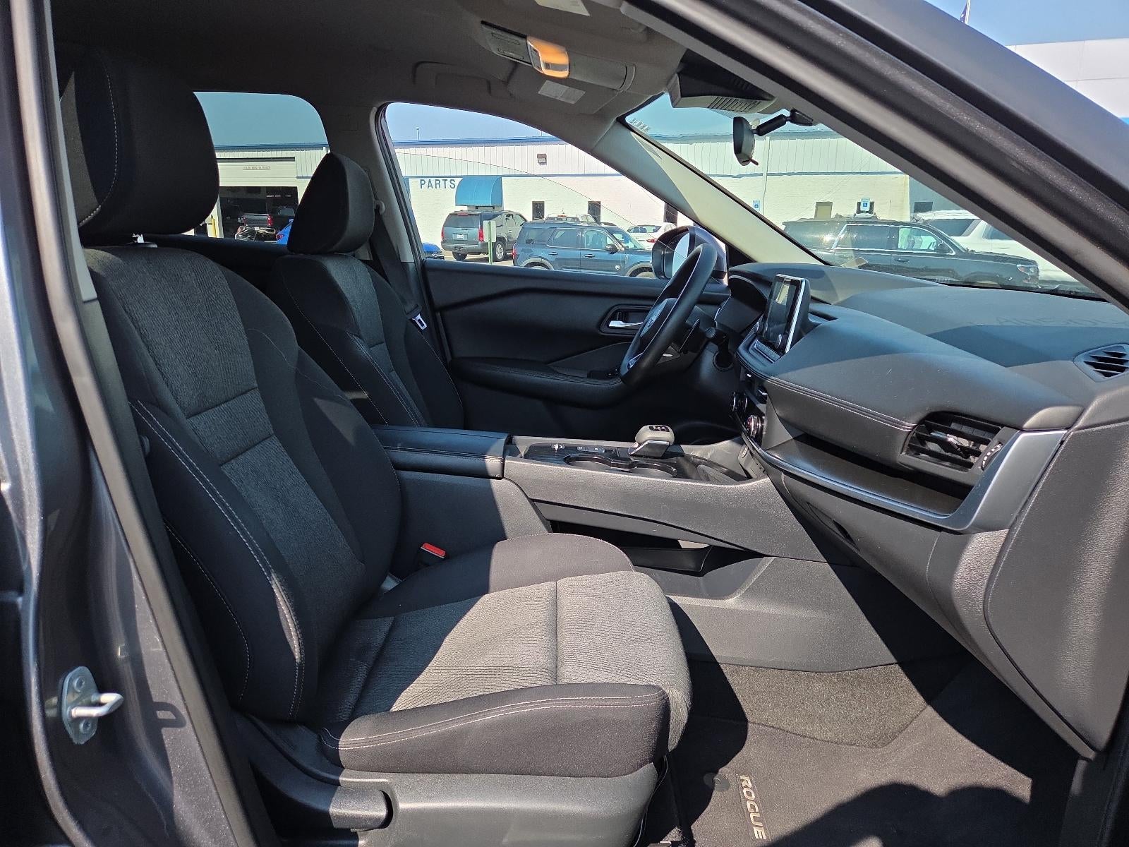 2024 Nissan Rogue FWD SV