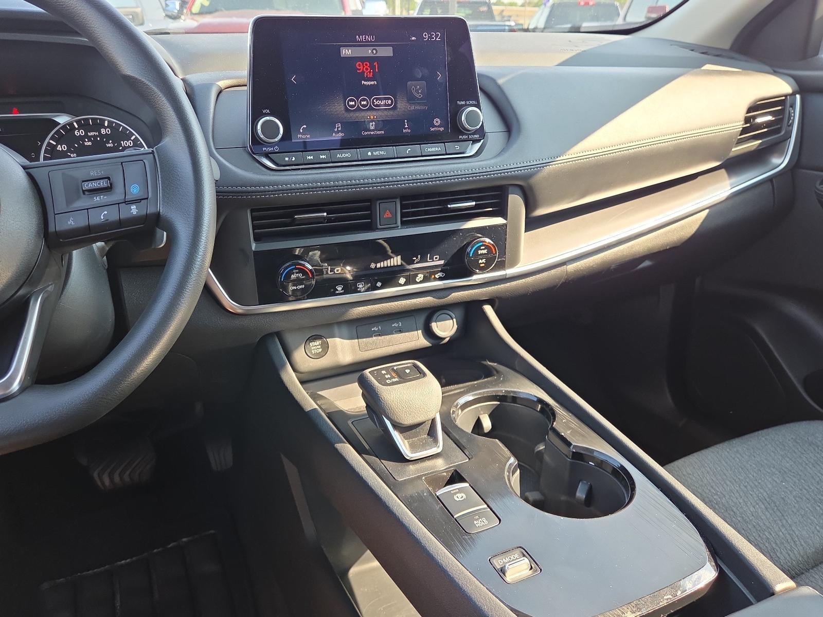 2024 Nissan Rogue FWD SV