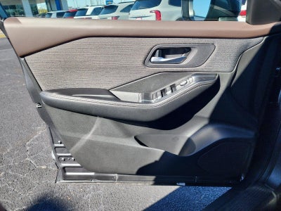 2023 Nissan Rogue AWD SV