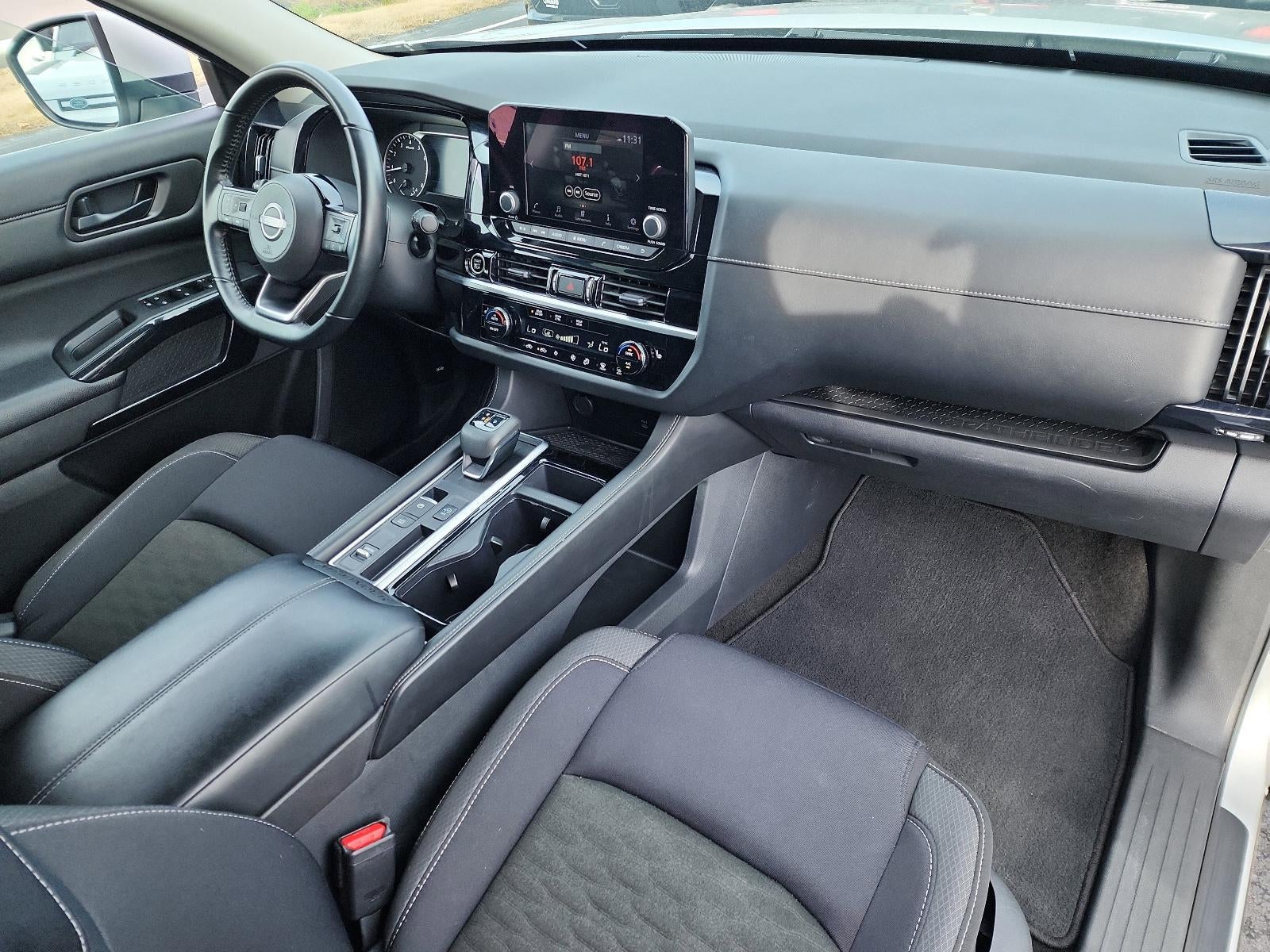 2023 Nissan Pathfinder SV 2WD