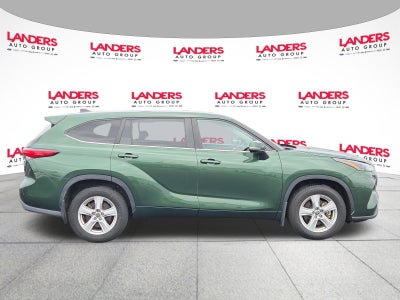 2023 Toyota Highlander Hybrid LE FWD (Natl)