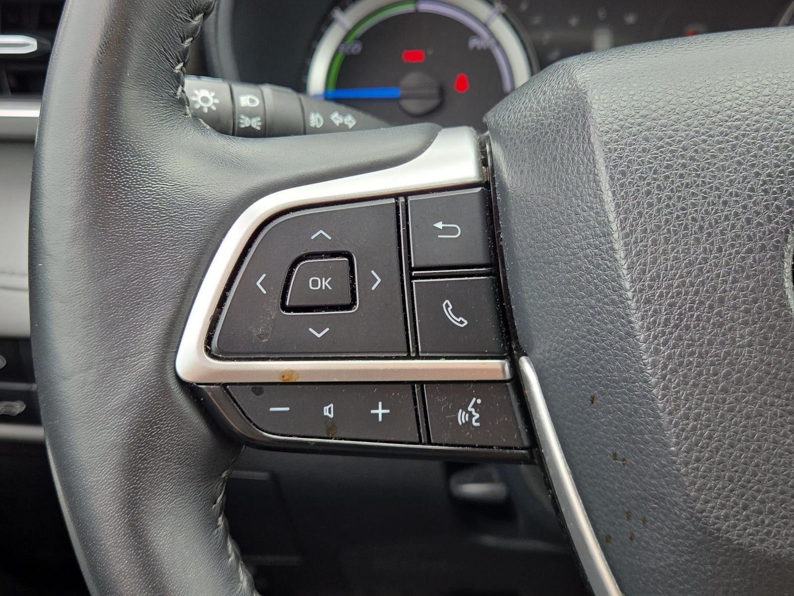 2023 Toyota Highlander Hybrid LE FWD (Natl)
