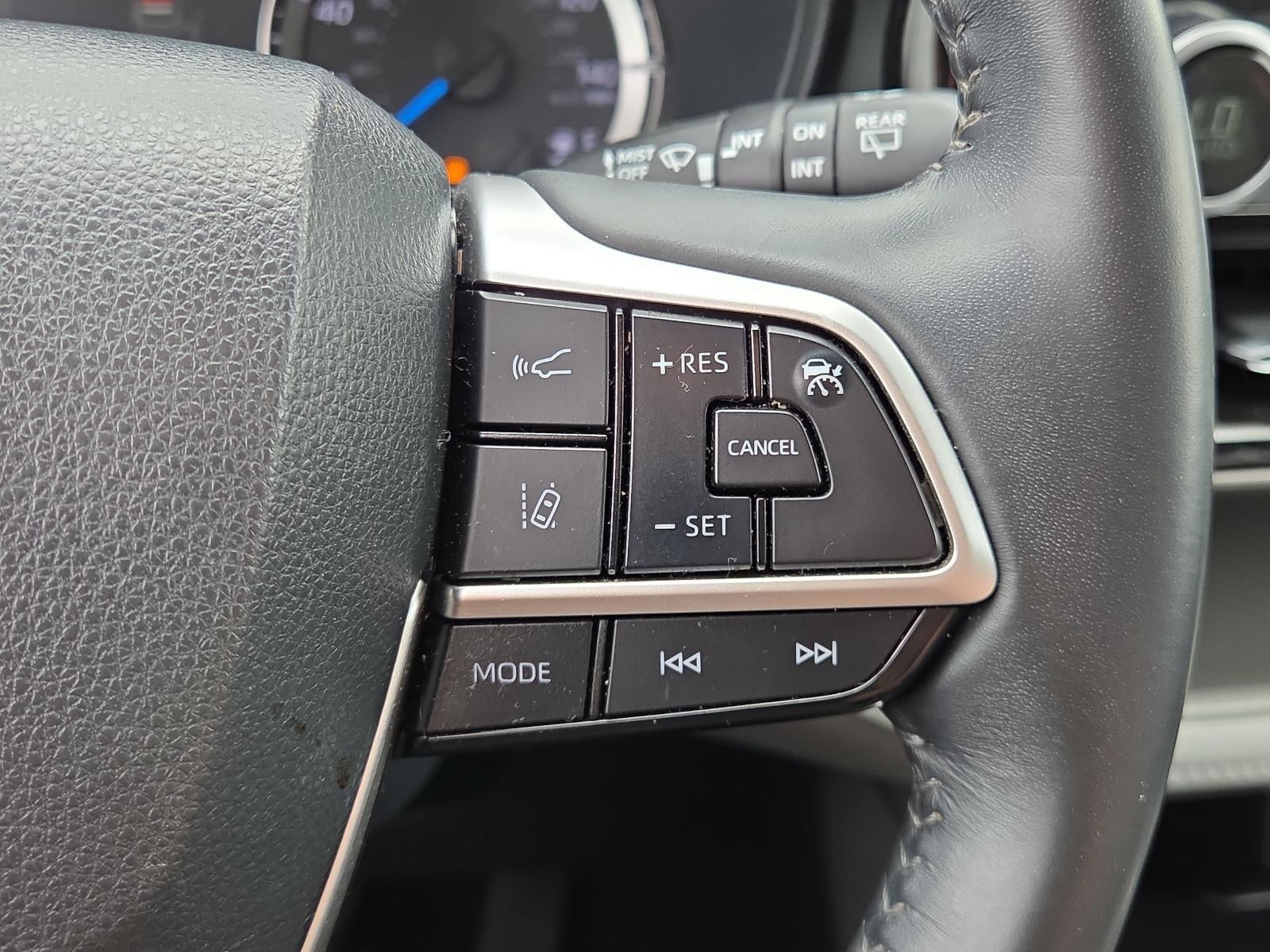 2023 Toyota Highlander Hybrid LE FWD (Natl)