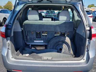 2016 Toyota Sienna 5dr 7-Pass Van L FWD (Natl)