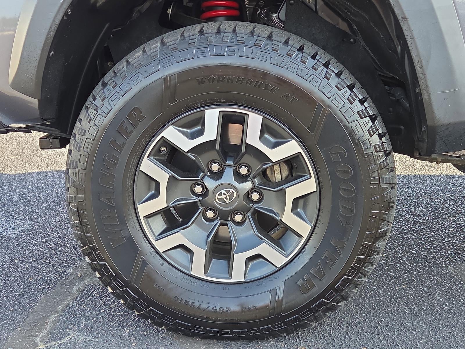 2020 Toyota Tacoma 4WD 4WD TRD Off Road Double Cab 5' Bed V6 AT (Natl)