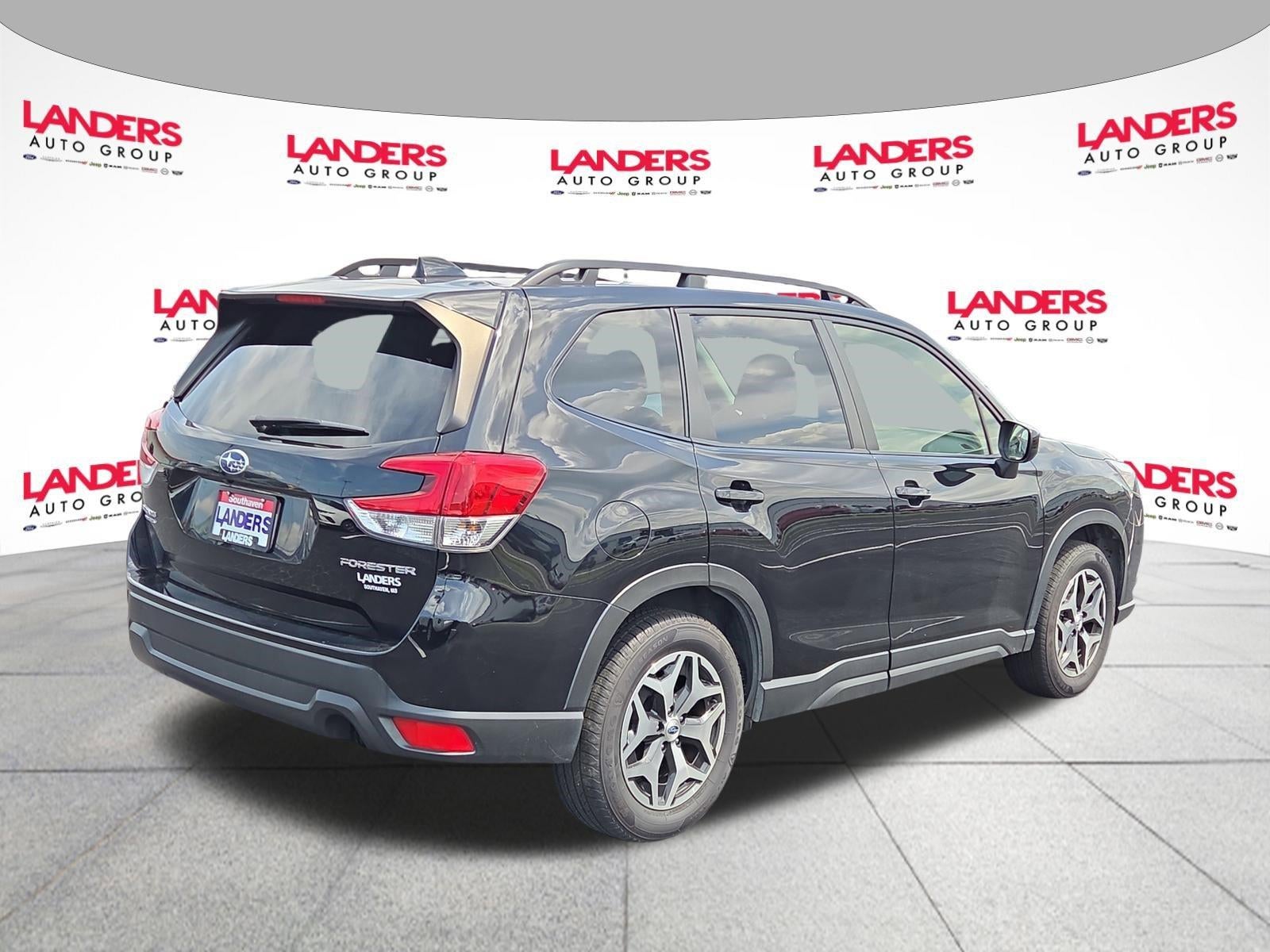 2023 Subaru Forester Premium CVT