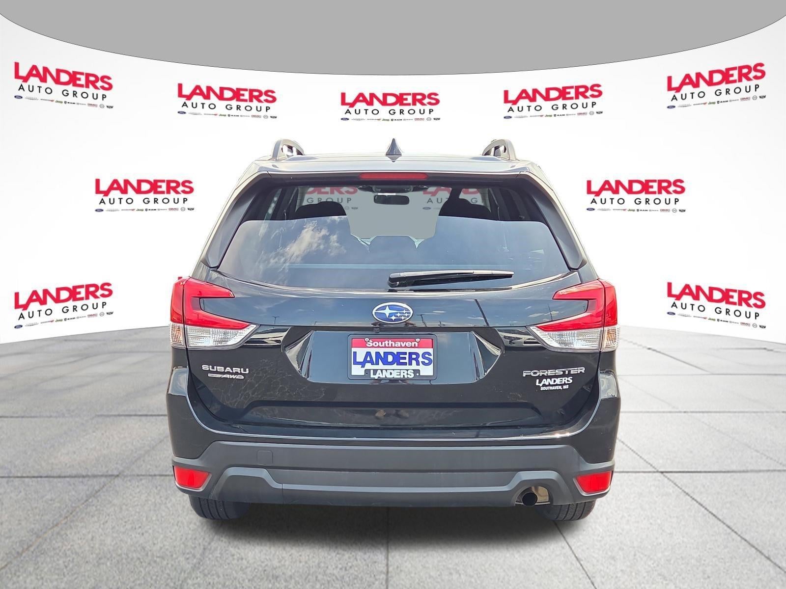 2023 Subaru Forester Premium CVT