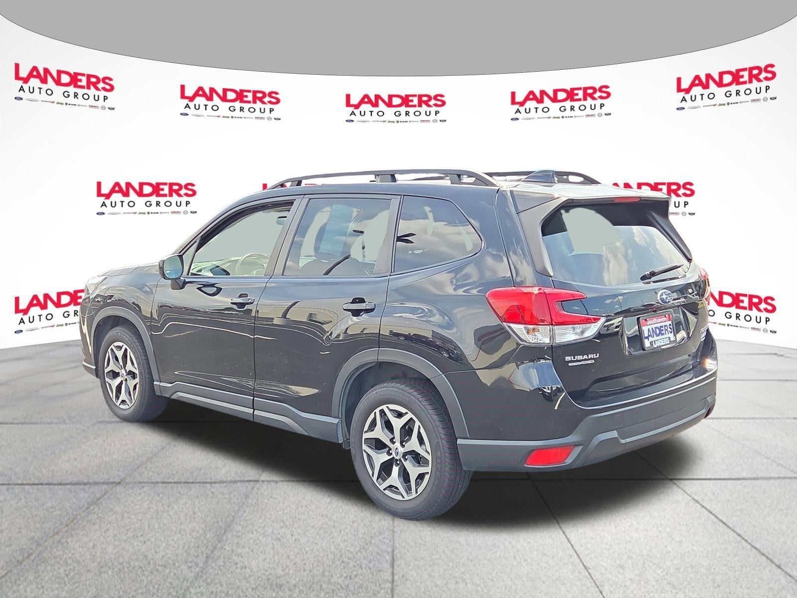 2023 Subaru Forester Premium CVT