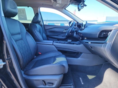 2023 Nissan Rogue FWD Platinum