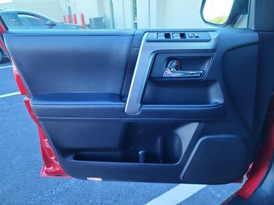 2024 Toyota 4Runner SR5 4WD (GS)