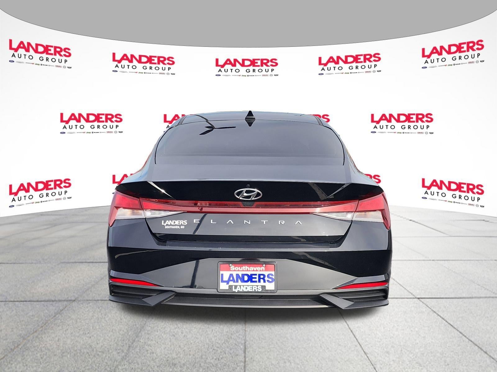 2023 Hyundai ELANTRA SEL IVT