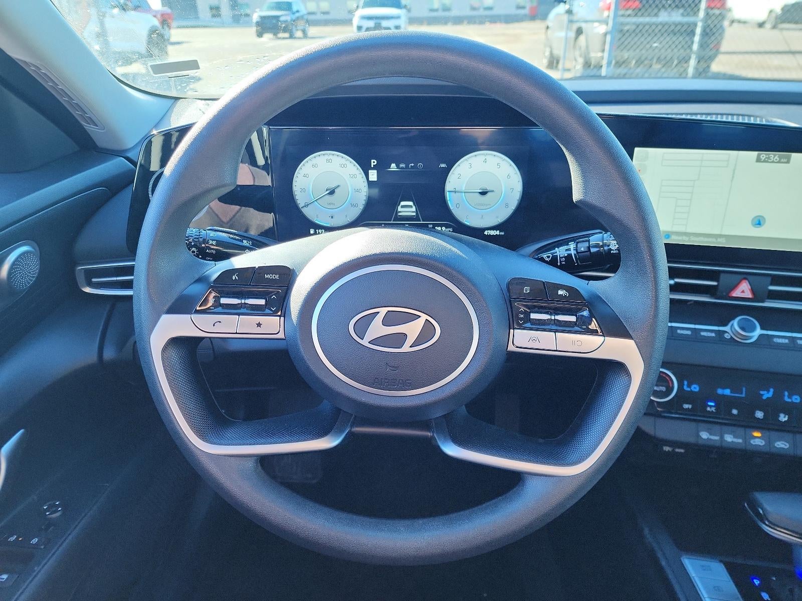 2024 Hyundai ELANTRA SEL IVT